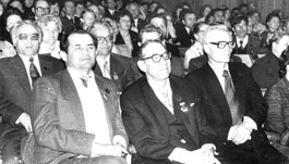 Торжественное собрание. На переднем плане: Р.А. Максутов, В.А. Еронин, Р.Х. Муслимов. На заднем плане: И.Г. Юсупов, Р.Х. Ибатуллин